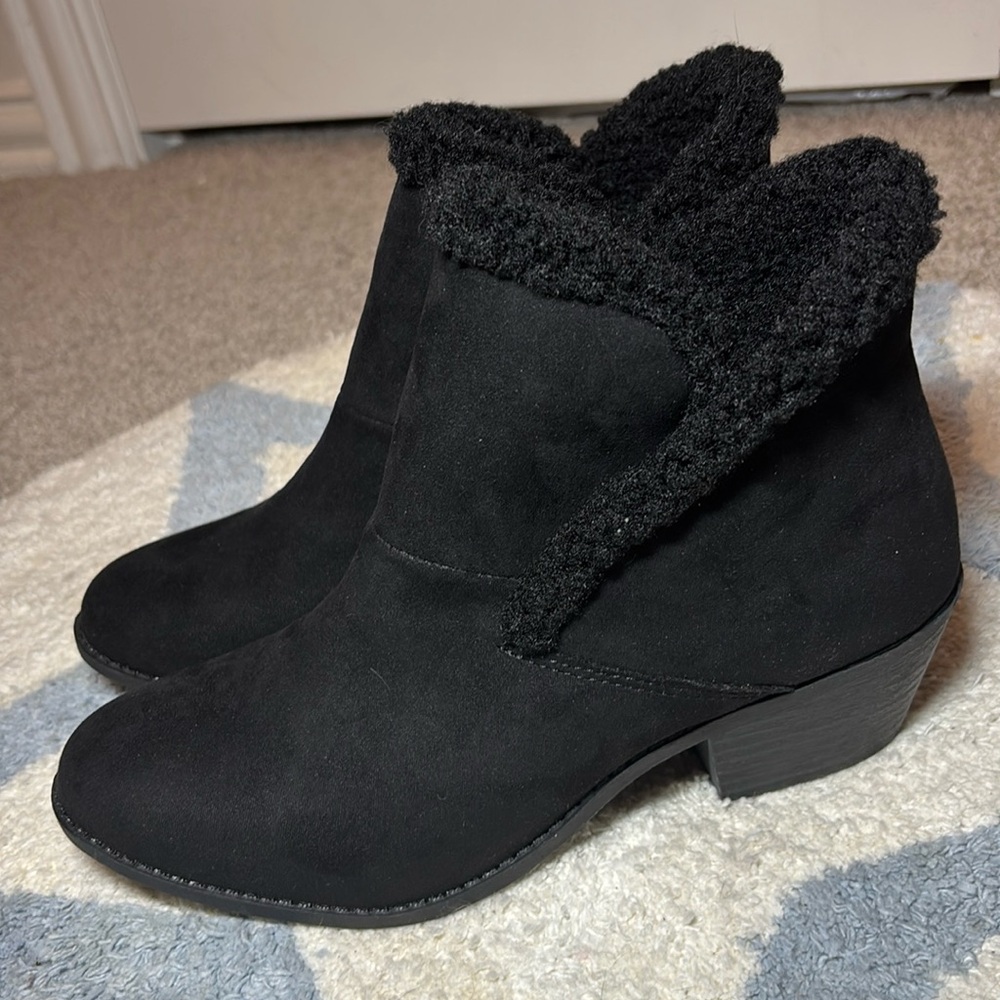 meToo winter boots size7.5